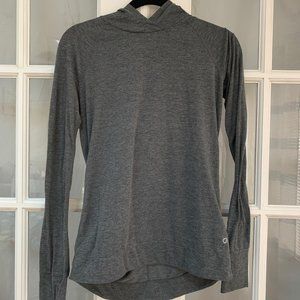 GapFit Long Sleeve Hooded Workout Shirt